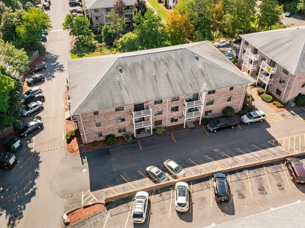 14 Kenmar Dr Unit 100, Billerica, MA 01821