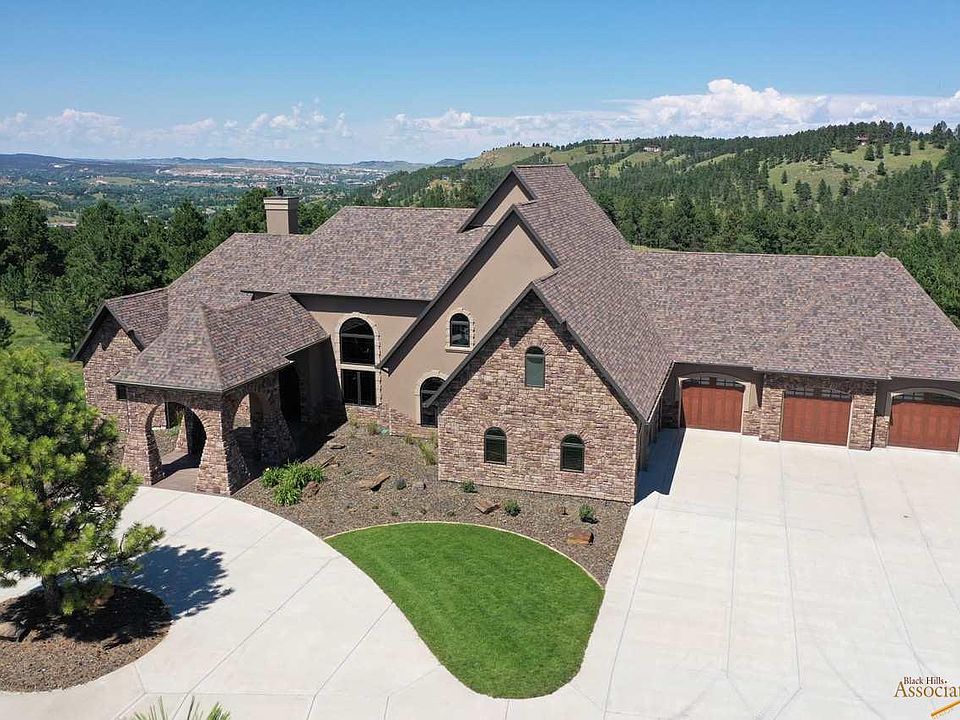 1st image of 5550 Villaggio Ln