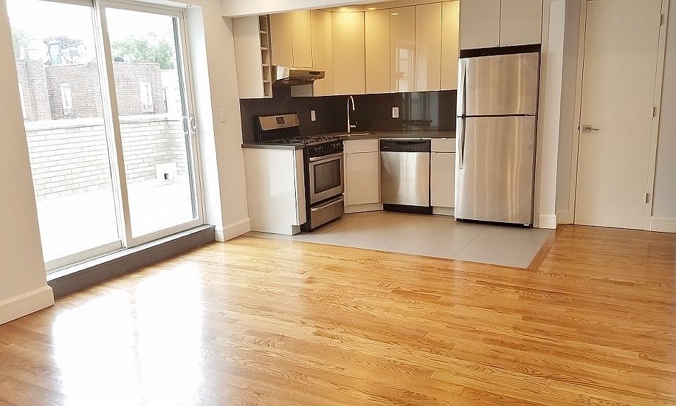 1st image of 2535 38th St APT 4