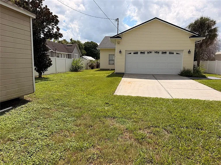 1011 Minnesota Ave — Photo 25