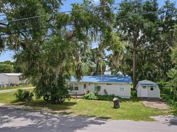 1955 County Road 439c, Lake Panasoffkee, FL 33538