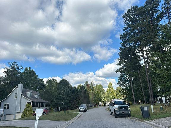 5th image of 66 Red Oak Dr