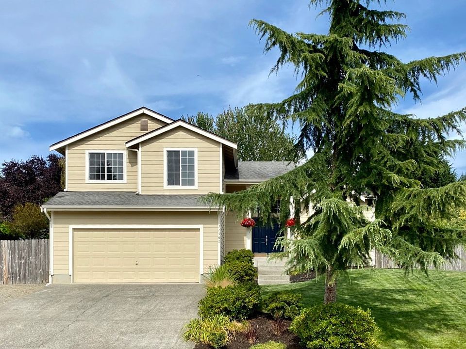 1st image of 32502 Newcastle Dr