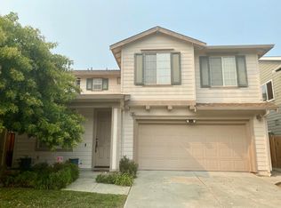 923 Gates St, East Palo Alto, CA 94303