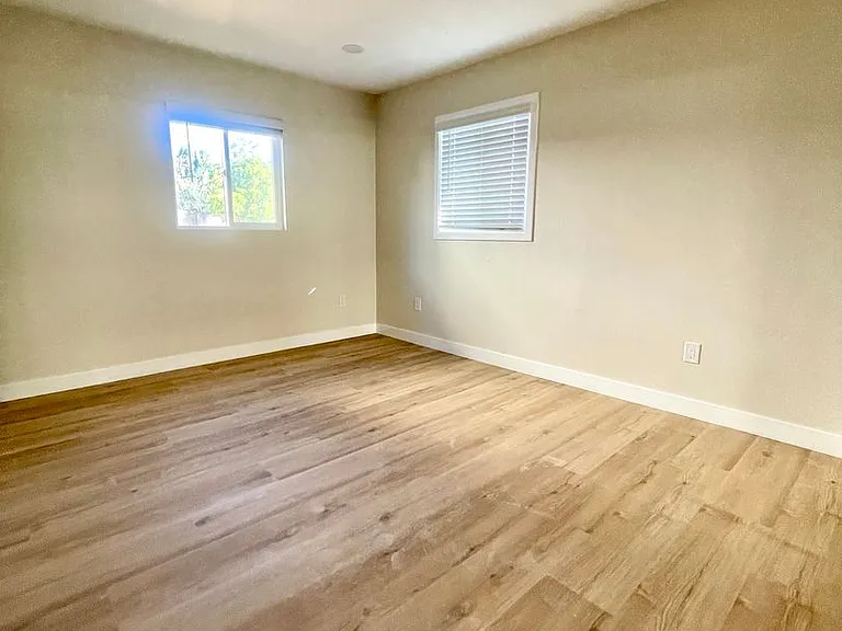 8862 Golf Dr — Photo 3