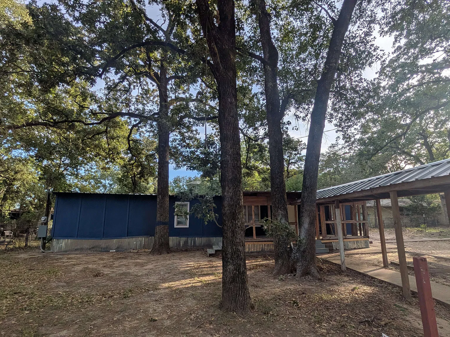 3 bed, 1200 sqft, $995 — Photo 2