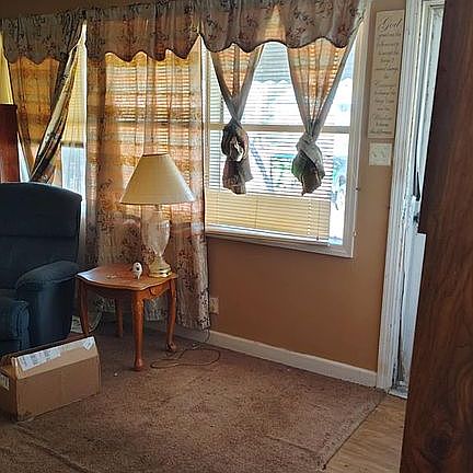 4th image of 265 Thelma Rd