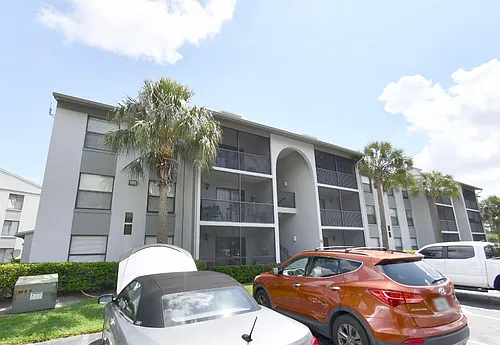 1132 S Pine Ridge Cir #108 Photo 1