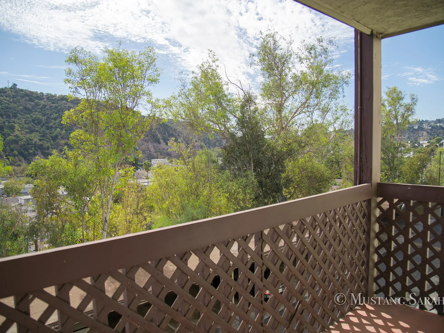 5840 Benner St — Photo 4