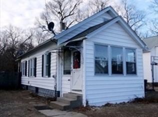 23 Tacoma St, Springfield, MA 01104