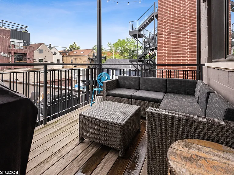 826 N Marshfield Ave #2N — Photo 17