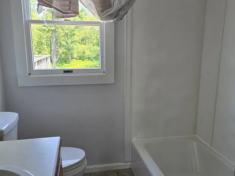 150 Hl Dow Hwy #A — Photo 19