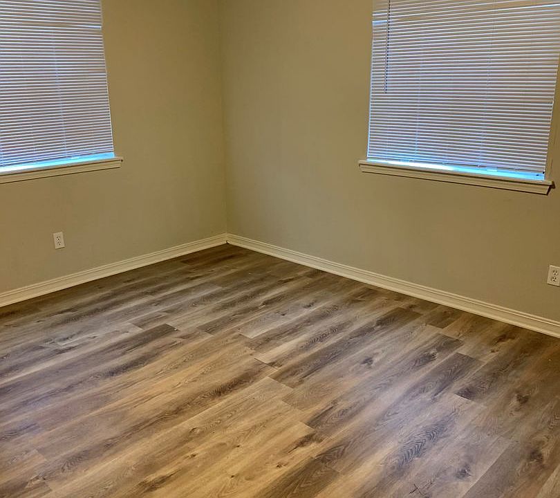 1st image of 1219 N Storer Ave #69