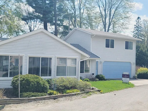 3681 Burtch Dr, Lakeport, MI 48059