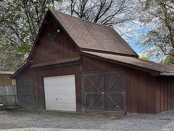 33' Wide Barn W/ Loft