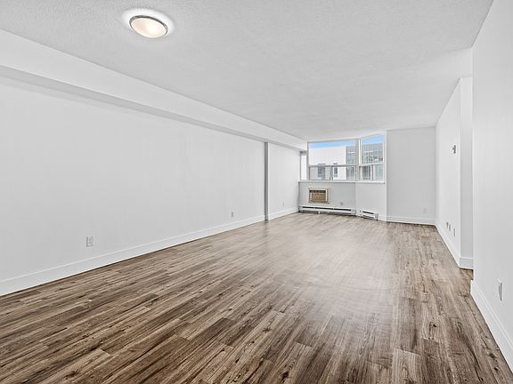 5th image of 190 Lees Ave #306
