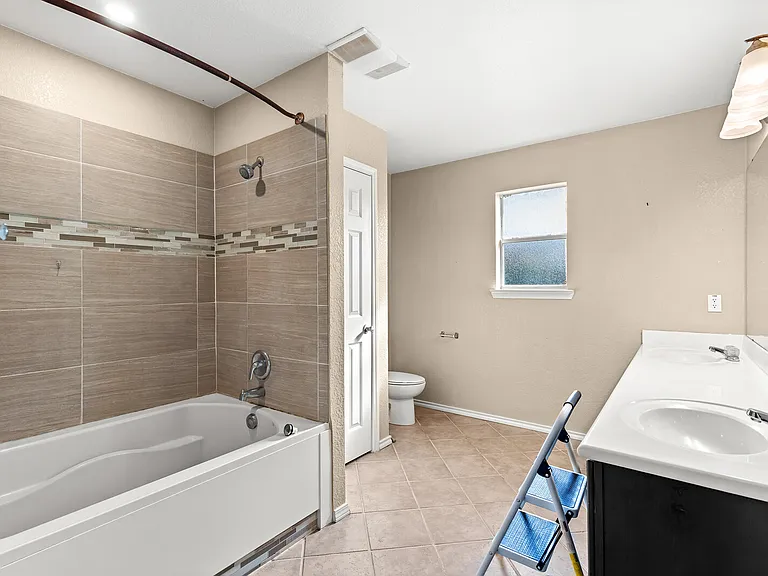 4401 Rance Ln — Photo 10