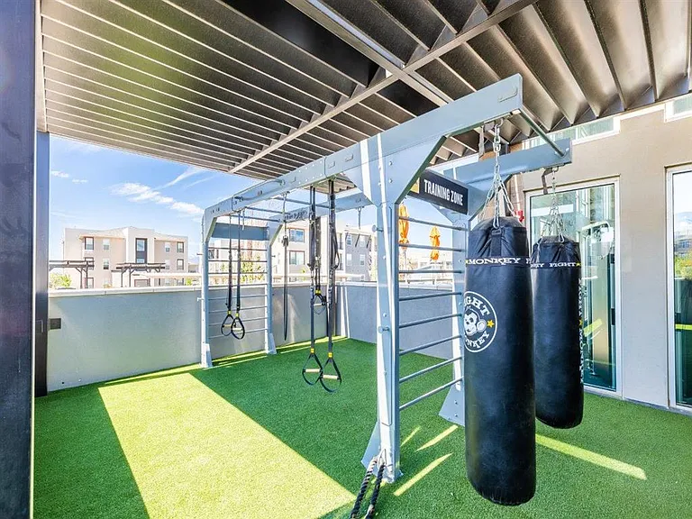 Outdoor fitness