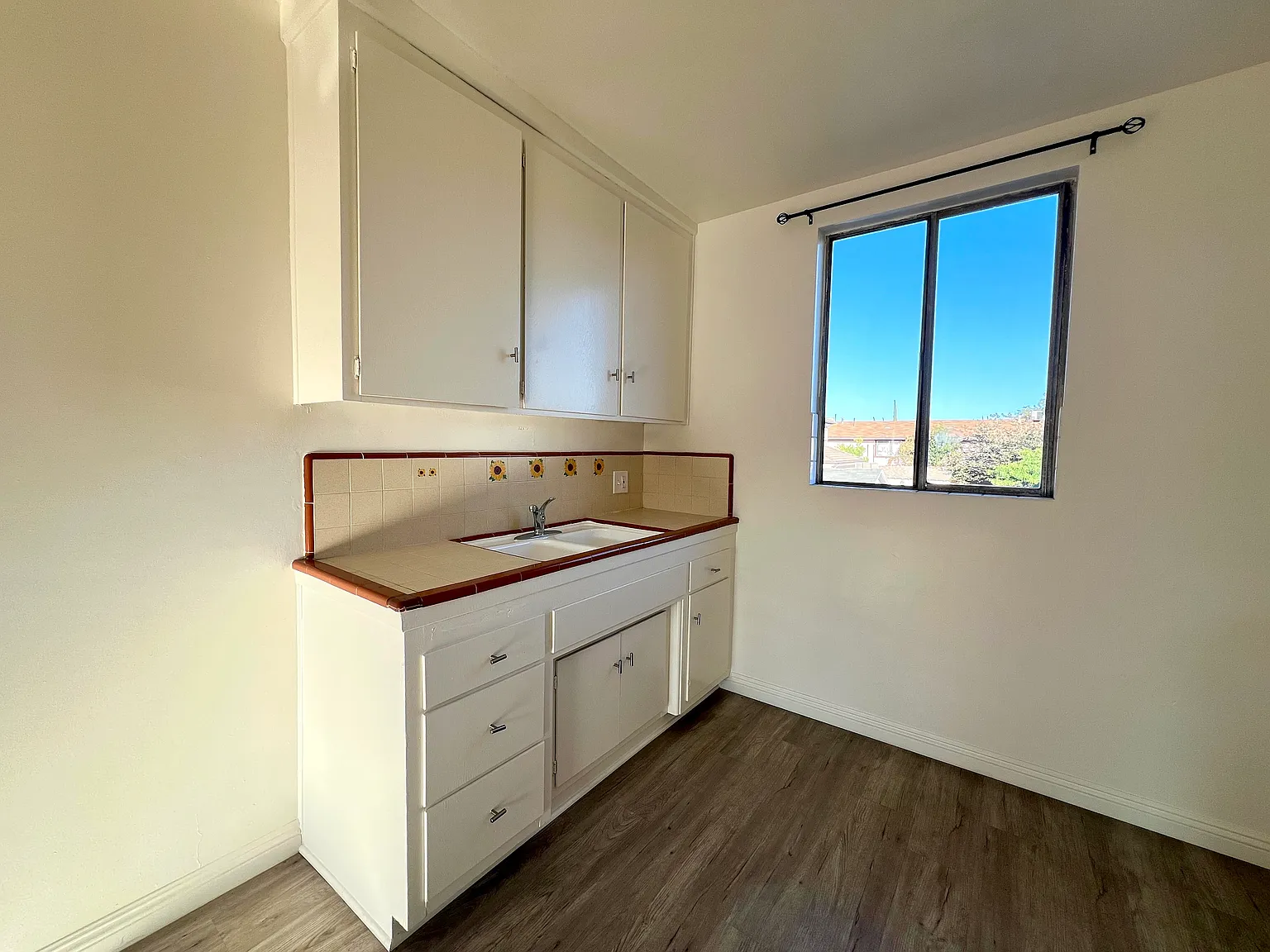 2 bed, $2,150 — Photo 3