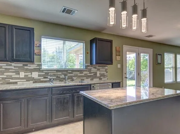 2712 Boca Chica Cir, Pflugerville, TX 78660