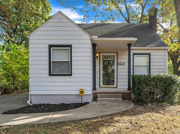 4149 1st St, Wayne, MI 48184