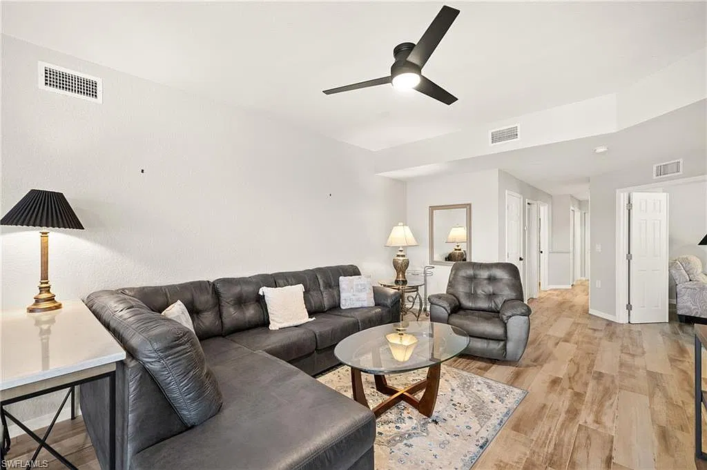 2 bed, 2.0 bath, 1523 sqft, $6,000 — Photo 4