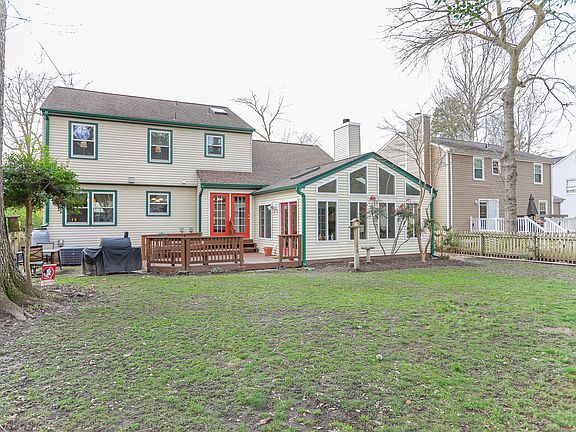 4th image of 909 Tabb Lakes Dr