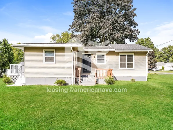 2756 Farmdale Rd, Akron, OH 44312