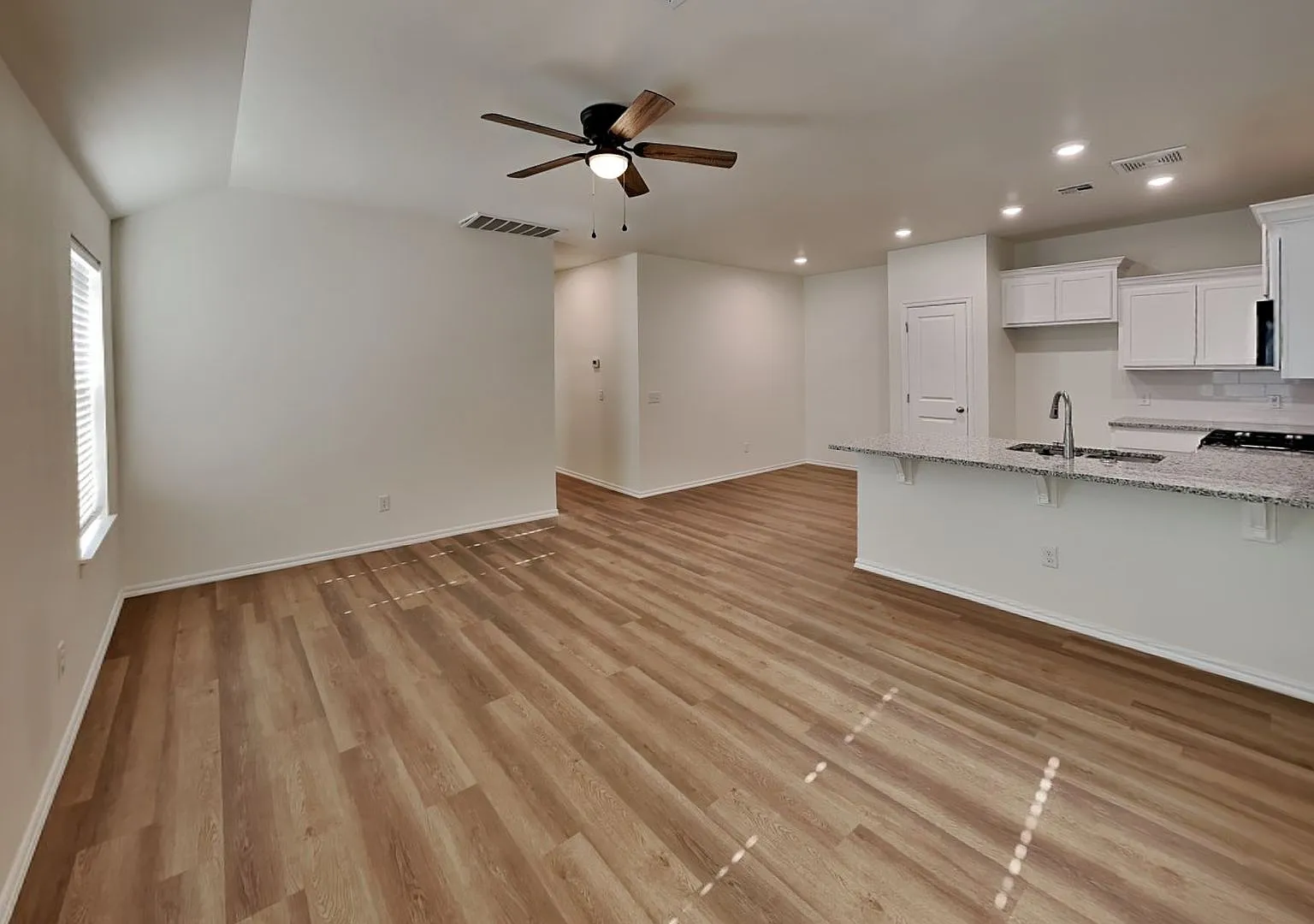 Brand New 3 Bedroom 2 Bathroom Home In Yukon Schools (Lawn Care Included) — Photo 3