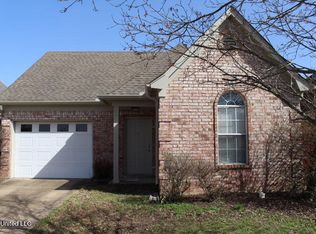 9012 Savannah Ridge Dr, Olive Branch, MS 38654