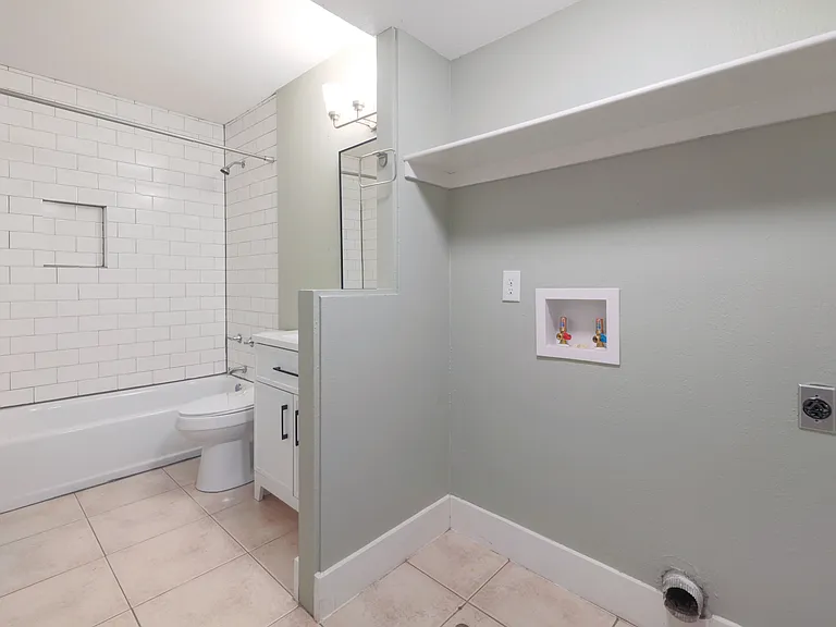1601A Summer Creek Ct — Photo 12