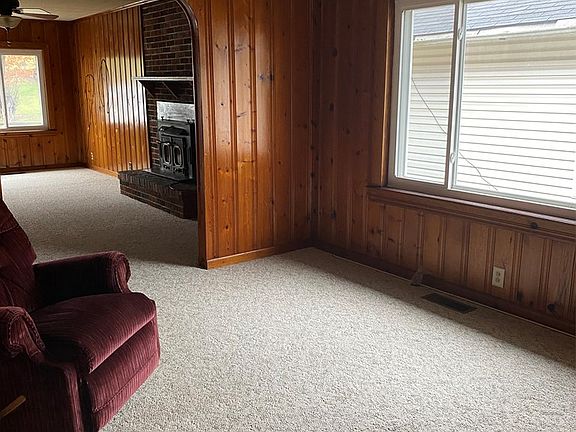 4th image of 221 Wilcox Valley Ave