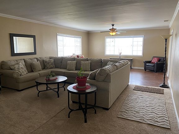 3rd image of 16135 Wedgeworth Dr