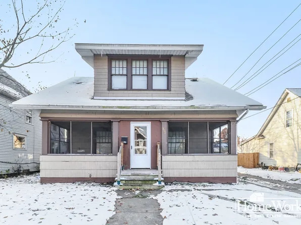 902 E Bowman St, South Bend, IN 46613