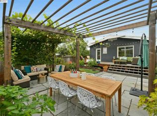 1039 61st St, Oakland, CA 94608