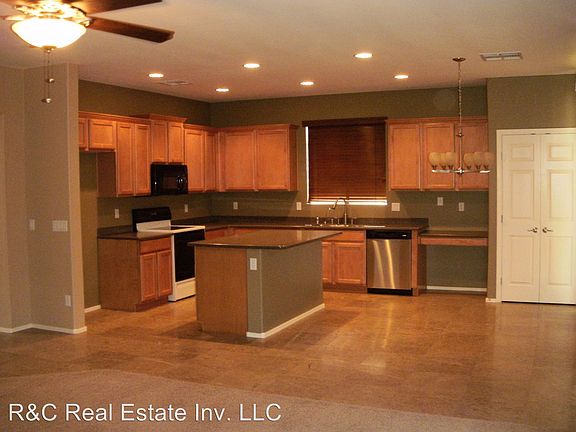 2nd image of 1260 E Nightingale Ln
