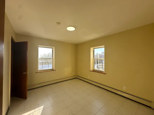 (undisclosed Address), Mount Vernon, NY 10550