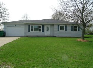 1106 Greenlawn Dr, Sturgis, MI 49091