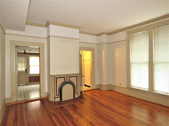 3rd image of 507 E 7th St APT D