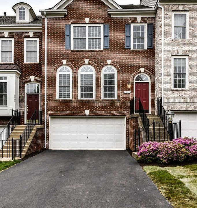 1st image of 6207 Toledo Pl
