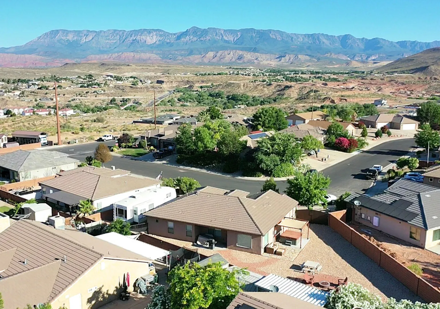 Pet Friendly Home Minutes from Zion National Park — Photo 1