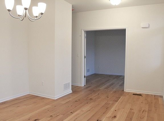 2nd image of 0N299 King Dr