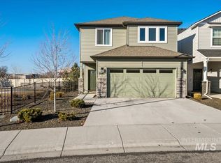 1841 S Hills Ave, Meridian, ID 83642
