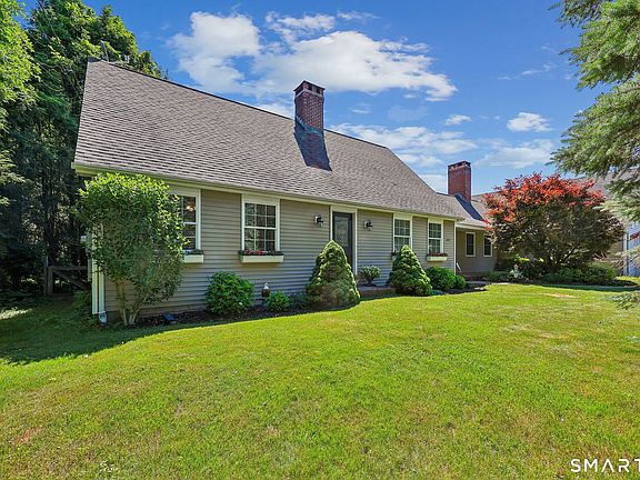 3rd image of 143 Belleview Avenue