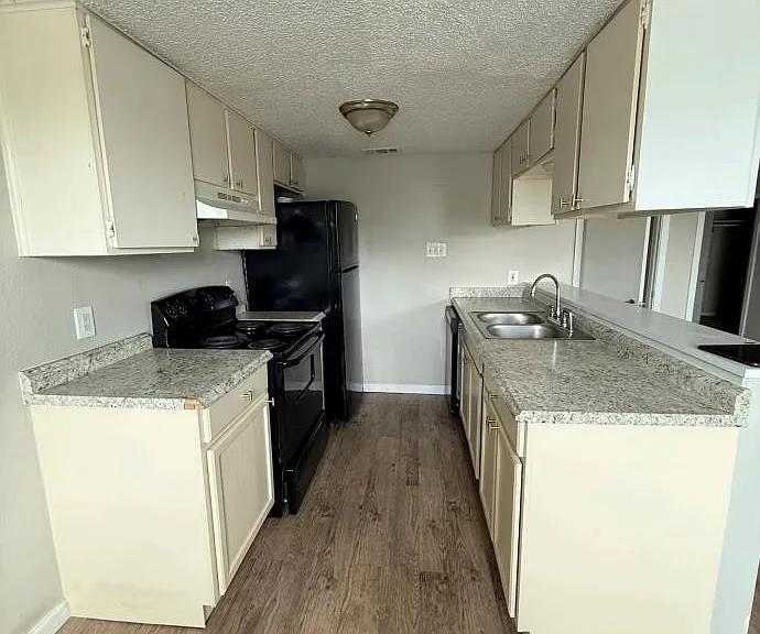6110 Wheless Cv #D — Photo 5