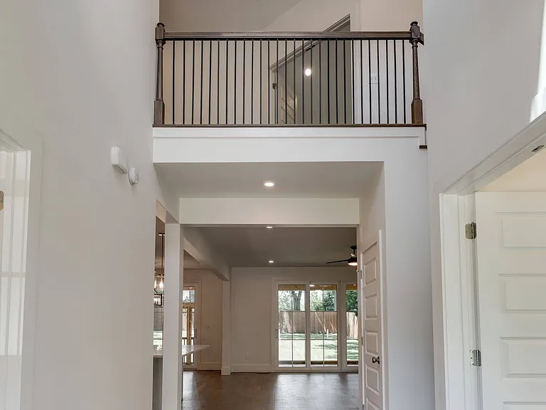 3011 Harlin Dr — Photo 5