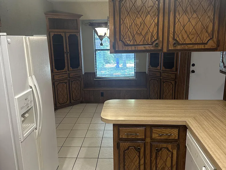 3612 N Drexel Blvd — Photo 13