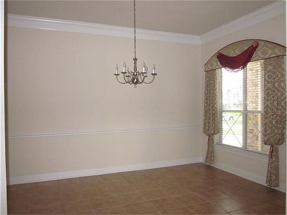 4th image of 19423 Brittany Creek Dr
