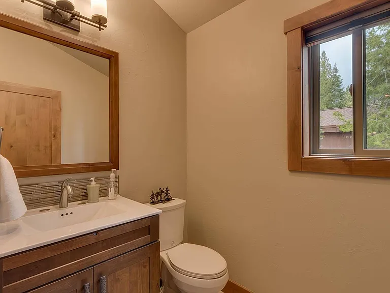 149 Skyland Way — Photo 9
