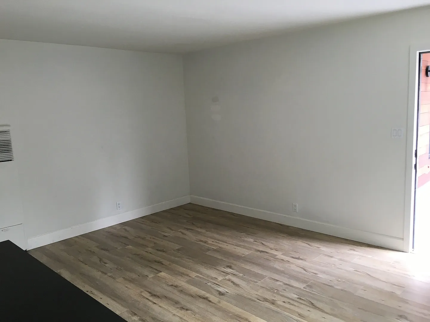 525 Indiana St — Photo 3